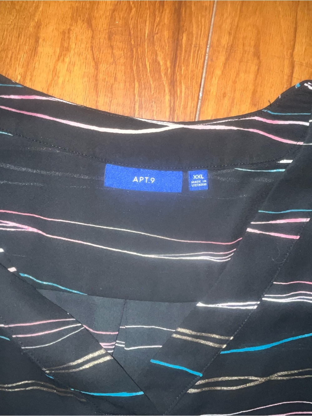 Five blouse bundle - Picture 9 of 16